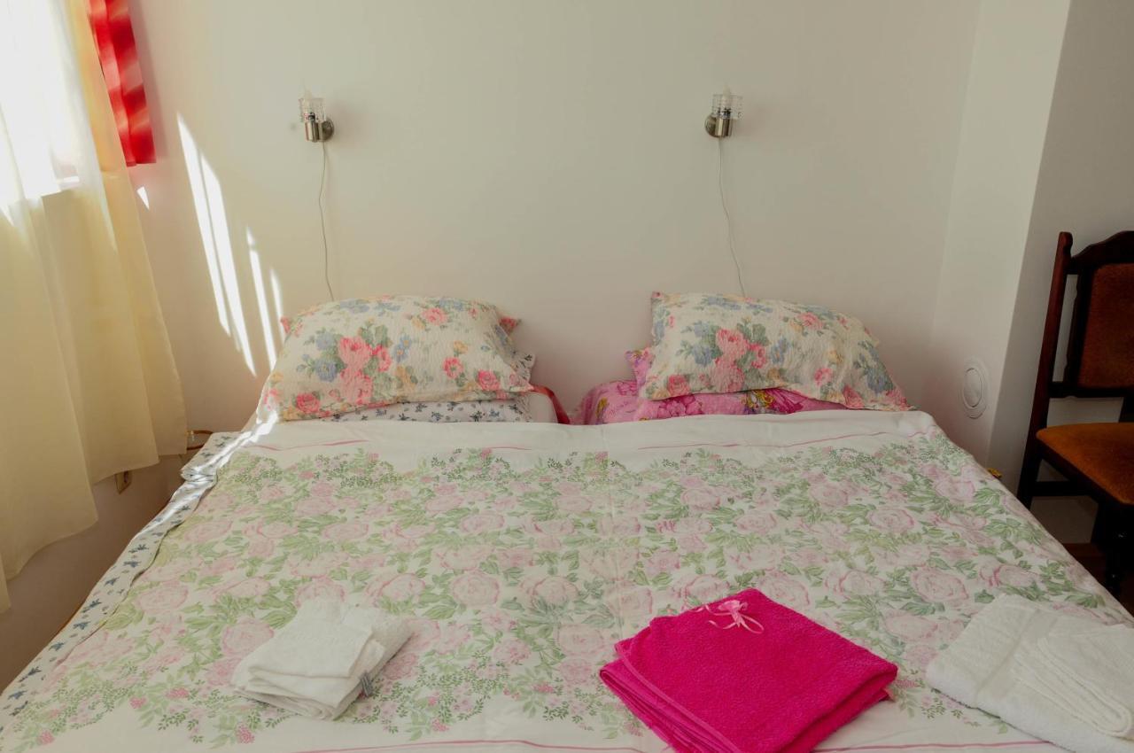 Apartment Daca Stan Belgrado Kamer foto
